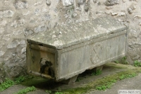 Sarkofág v Arles sur Tech