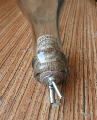 Detail puntu s kohoutkem