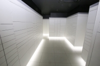 Opravdu tam prodava�e nevid�t