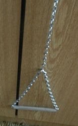 Detail třmene