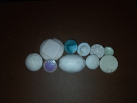 Knoflky s psadou uranu