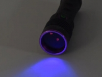 Svtilna s filtrem pro omezen ne-UV sloek