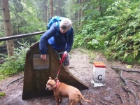 [5] U� mne to p�zov�n� nebav�...